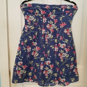 Floral strapless dress